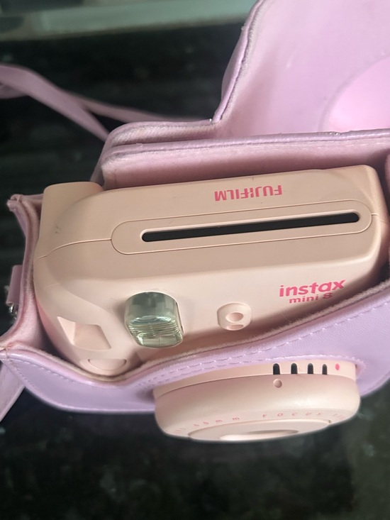 Fujifilm Other - Fujifilm instax mini 8 instant Camera in Light Pink and Pastel Pink Case